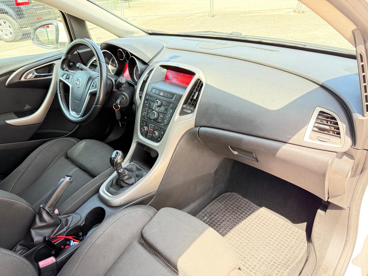 Opel Astra 1.7 CDTI 110CV 5 porte Cosmo