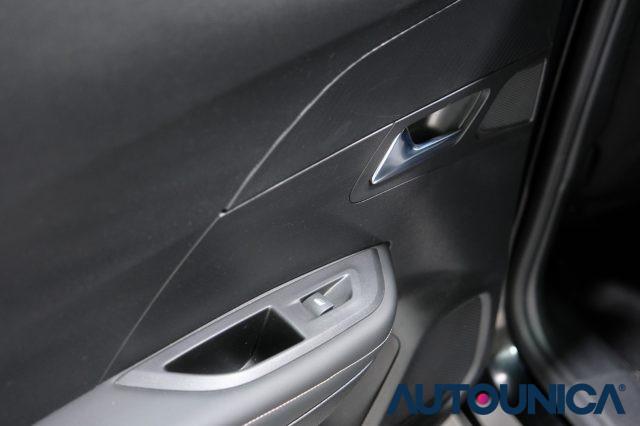 PEUGEOT 2008 PURETECH 130 S&S EAT8 GT FULL LED NEOPATENTATI