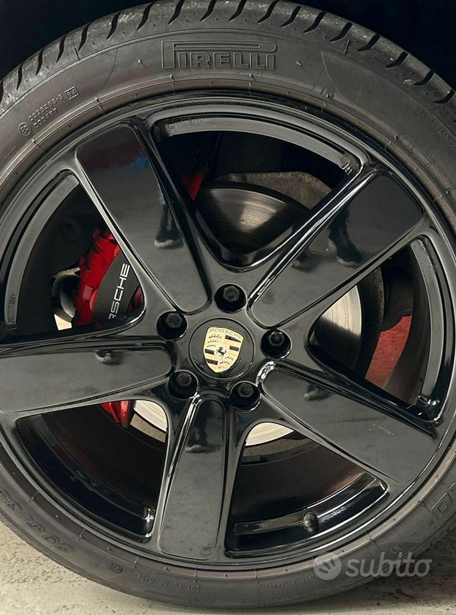 PORSCHE CAYENNE 3.0 DIESEL PLATINUM EDITION - 250