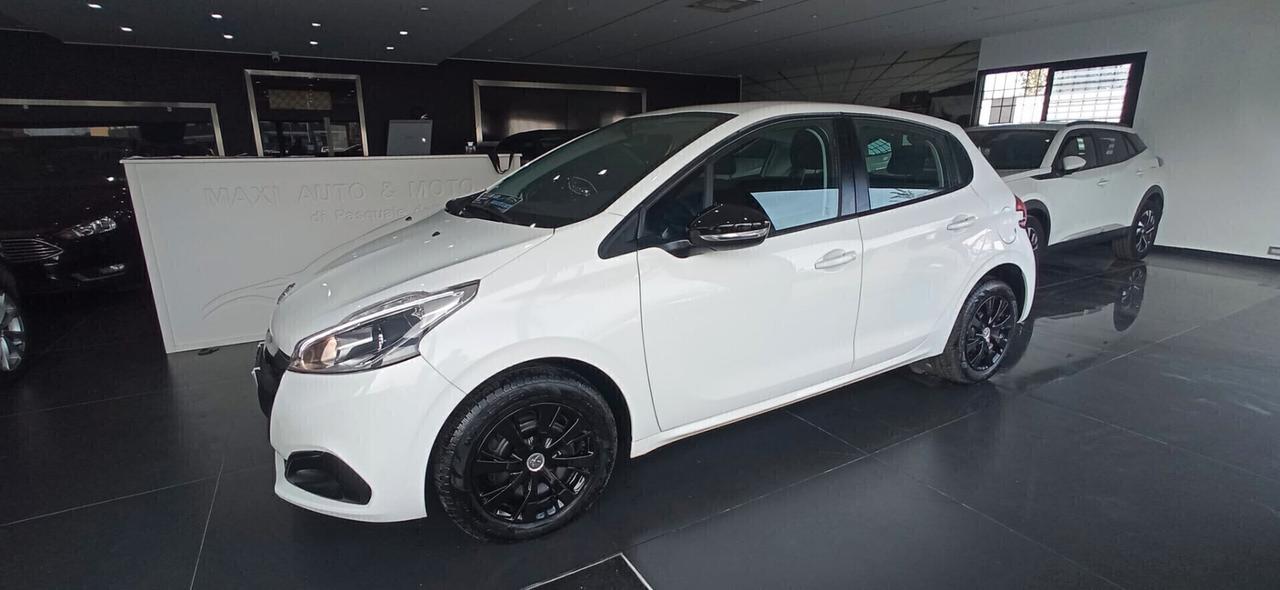 Peugeot 208 BlueHDi 100 Allure 60000 KM