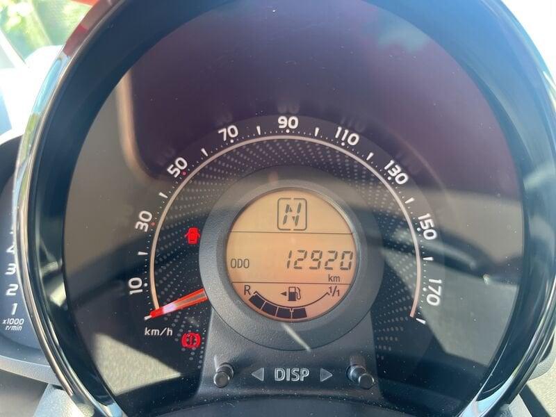 Toyota Aygo Connect 1.0 VVT-i 72 CV 5 porte x-play MMT