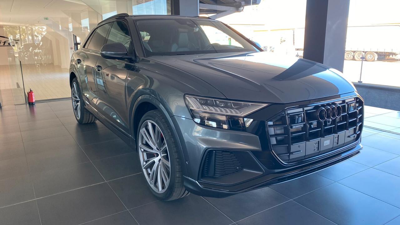 Audi Q8 50 TDI 286cv Pano-23"-Pelle Rombi-G.traino-N.Vision-Cam.360°-SoftClose-Matrix-