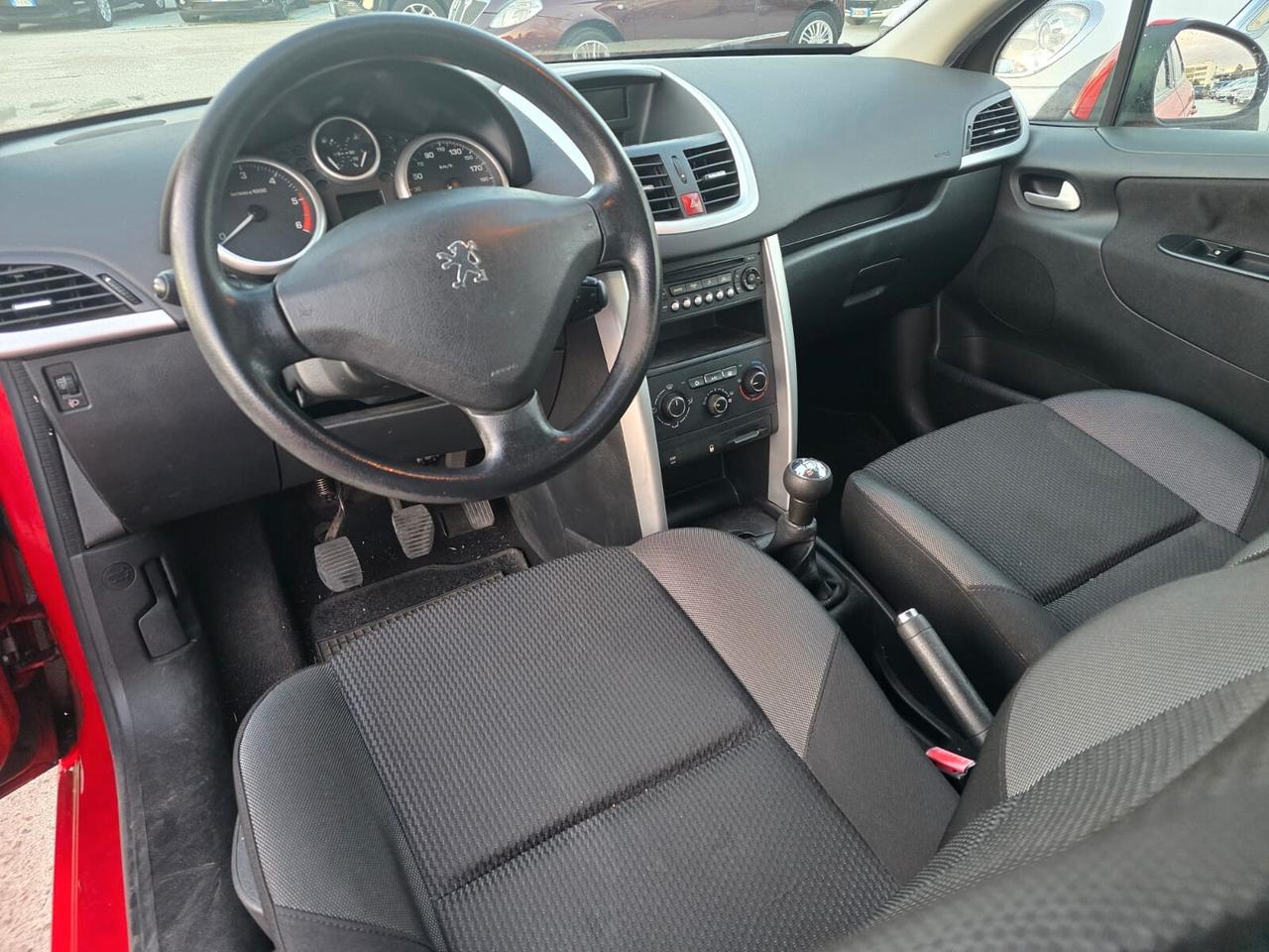 Peugeot 207 Plus 1.4 HDi 70CV 5 porte