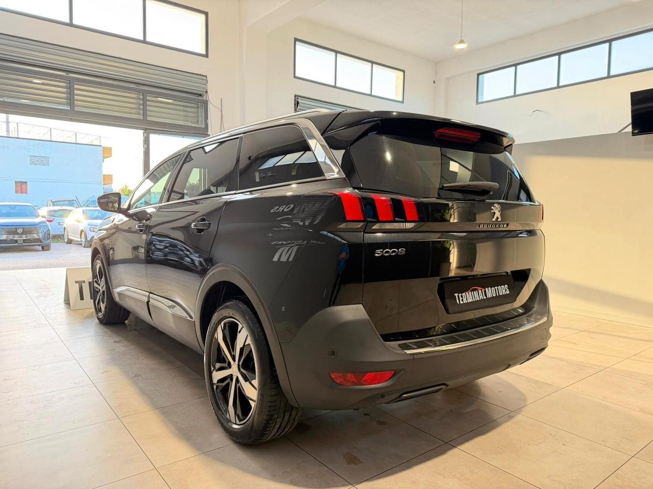 Peugeot 5008 BlueHDi 130 S&S EAT8 Crossway