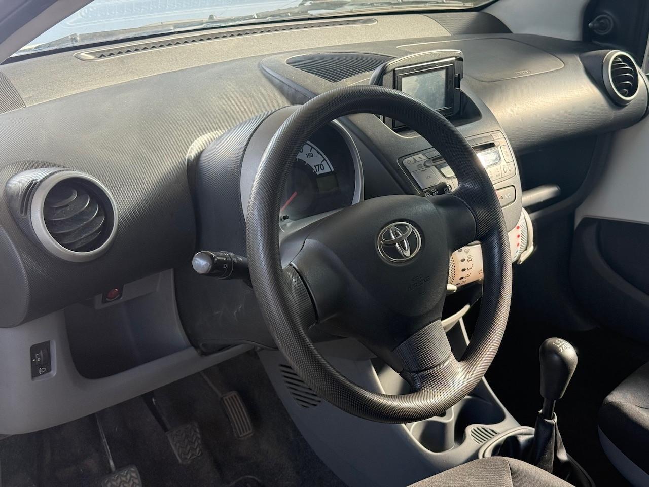 Toyota Aygo 1.0 12V VVT-i 5 porte Sol Connect