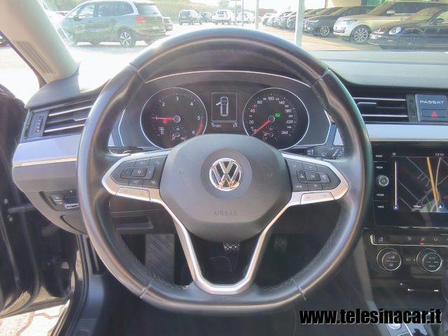 VOLKSWAGEN Passat Variant 1.6 TDI SCR DSG Business BMT