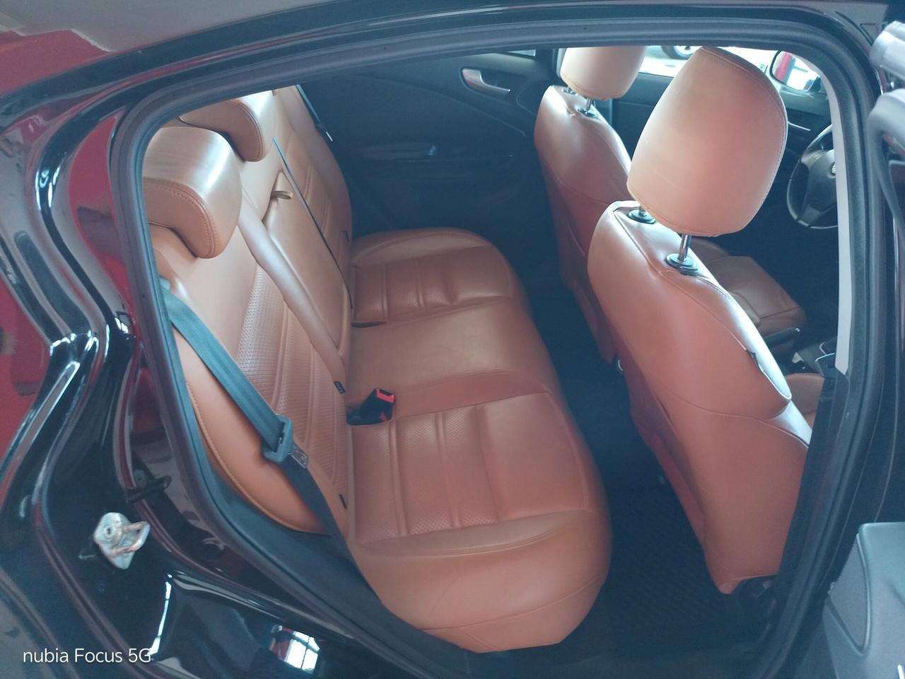 Alfa Romeo Giulietta 1.6 JTDm-2 105 CV Exclusive