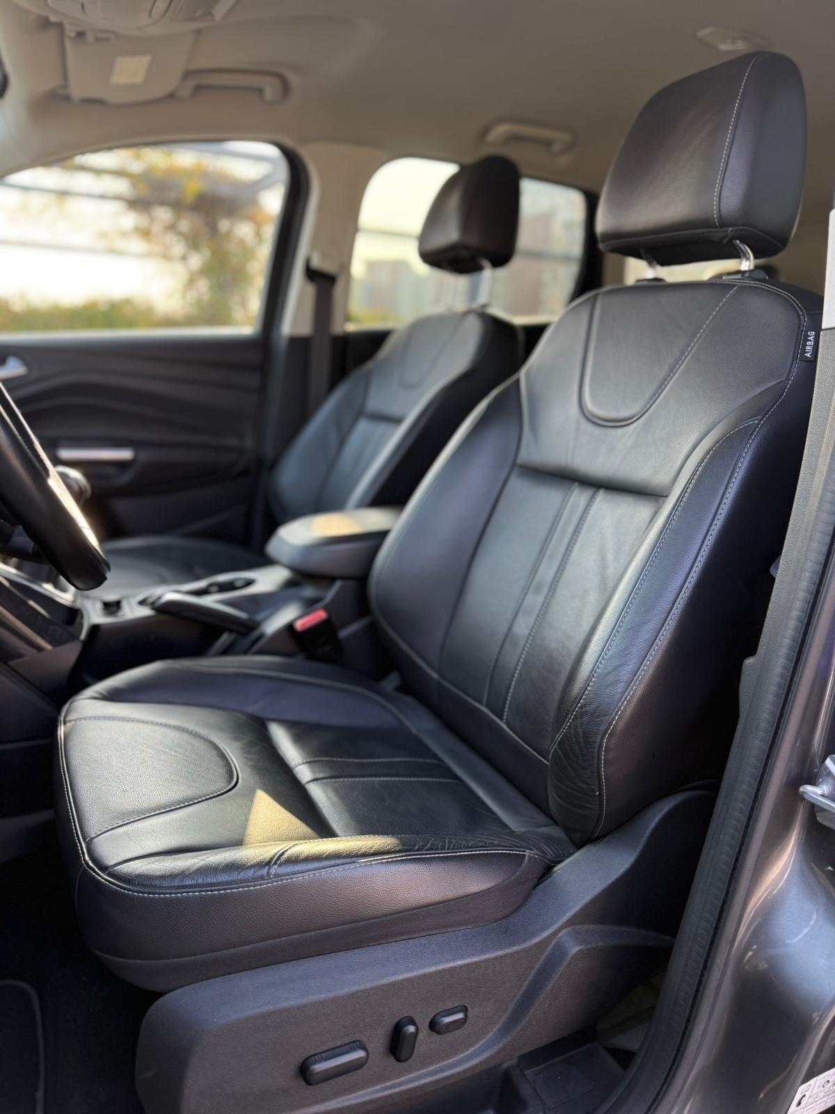 Ford Kuga 2.0 TDCI 140 CV 4WD Titanium