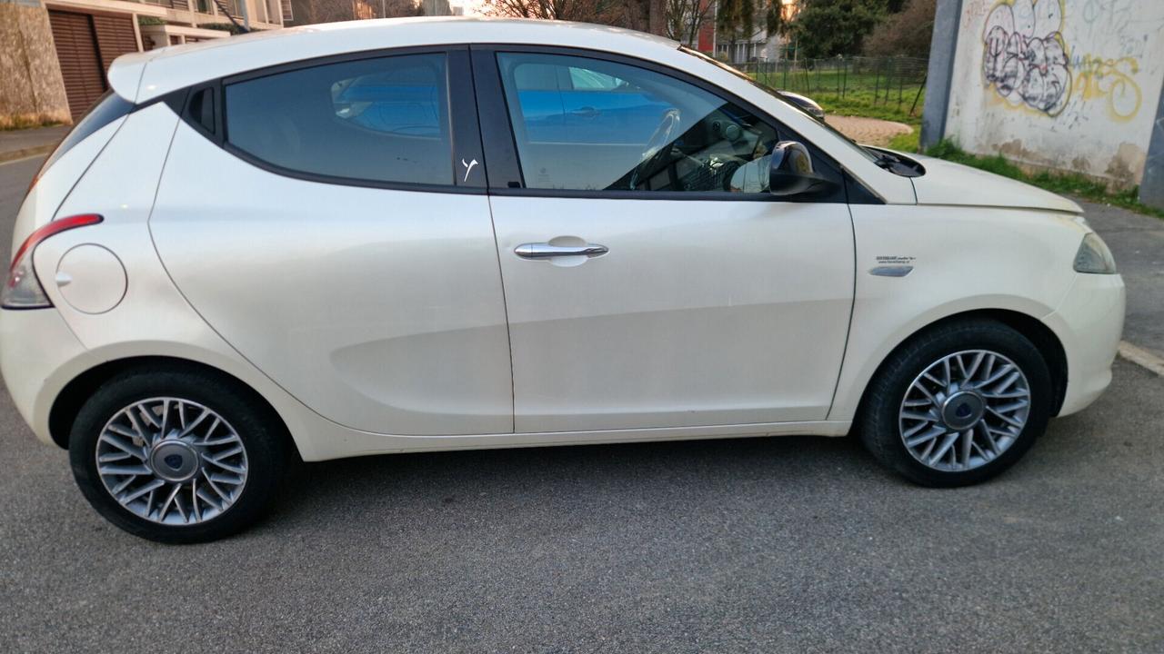 Lancia Ypsilon Benzina 85 CV 5 porte S&S DFN Platinum