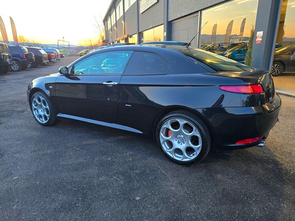 Alfa Romeo GT 1.9 JTDM 150CV Black Line DA COLLEZI
