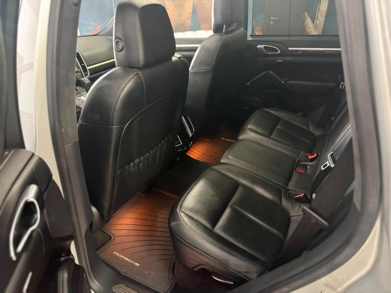 Porsche Cayenne 4.8 GTS
