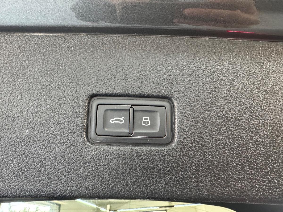 AUDI Q8 50 TDI 286 CV quattro S-Line TETTO/ LUCI AMBIENT