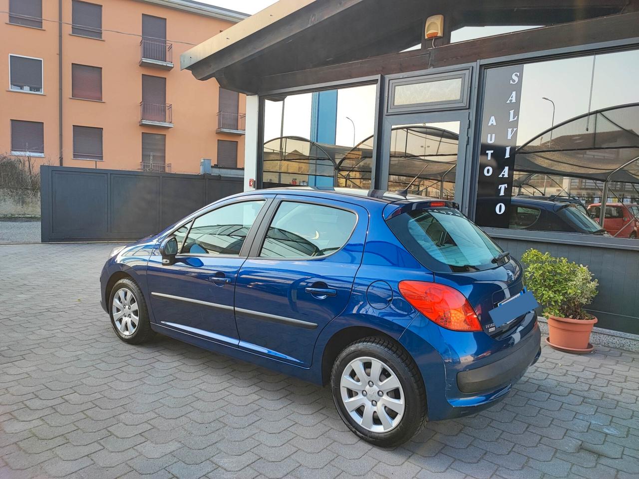 Peugeot 207 1.4 88CV 5p uni-pro