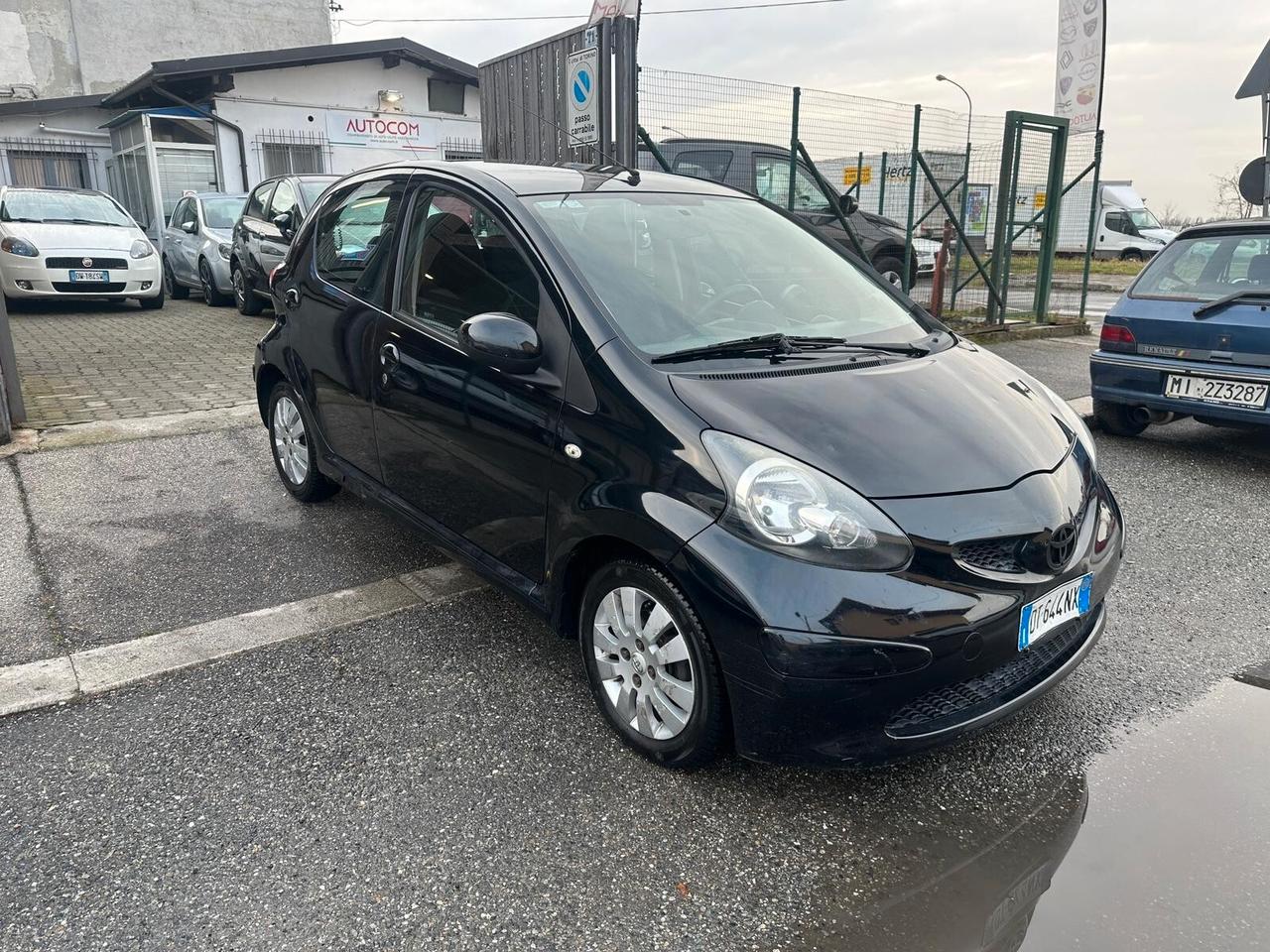 Toyota Aygo 1.0 12V VVT-i 5 porte Sol