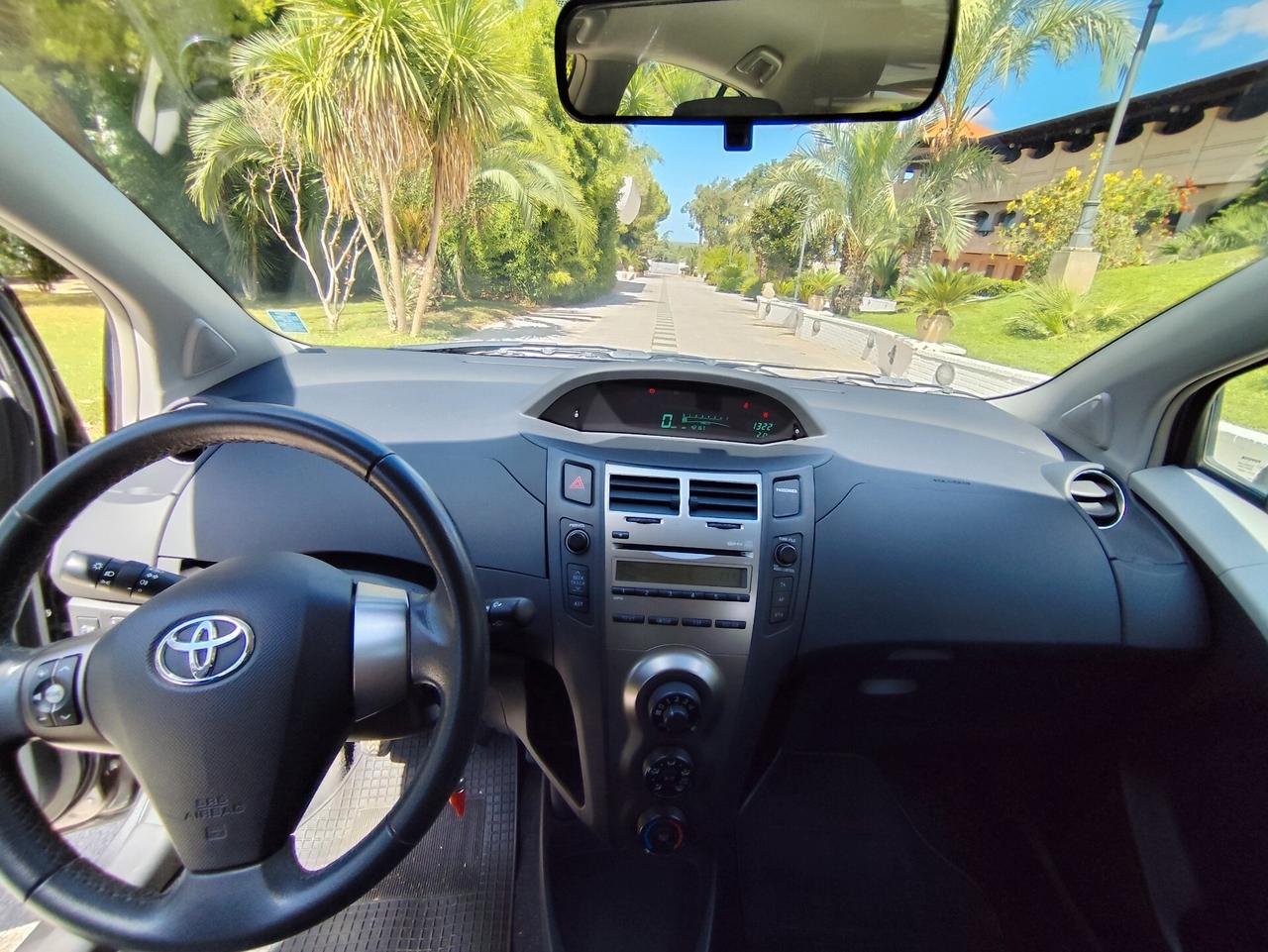 Toyota Yaris 1.3 5 porte Sol