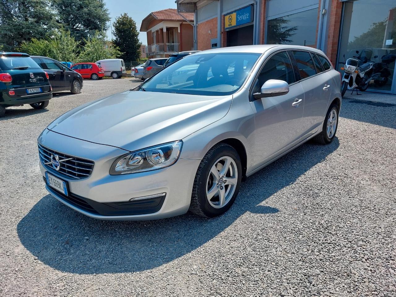 Volvo V60 D3 SW Momentum STUPENDA UNICO PROPRIETARIO