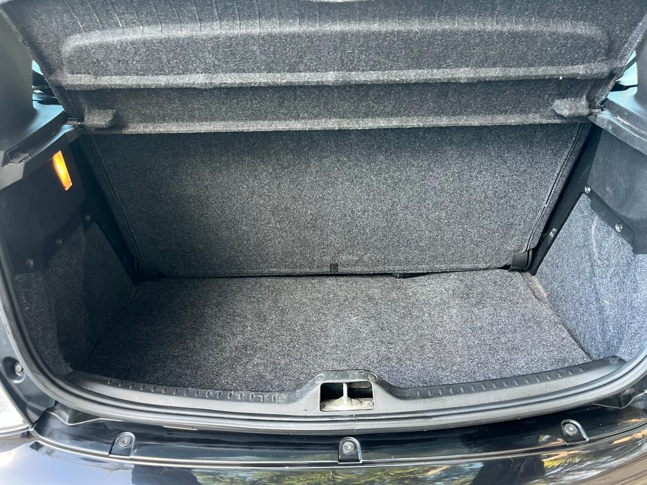 Lancia Ypsilon 1.2 69 CV Diva X NeoPatentati