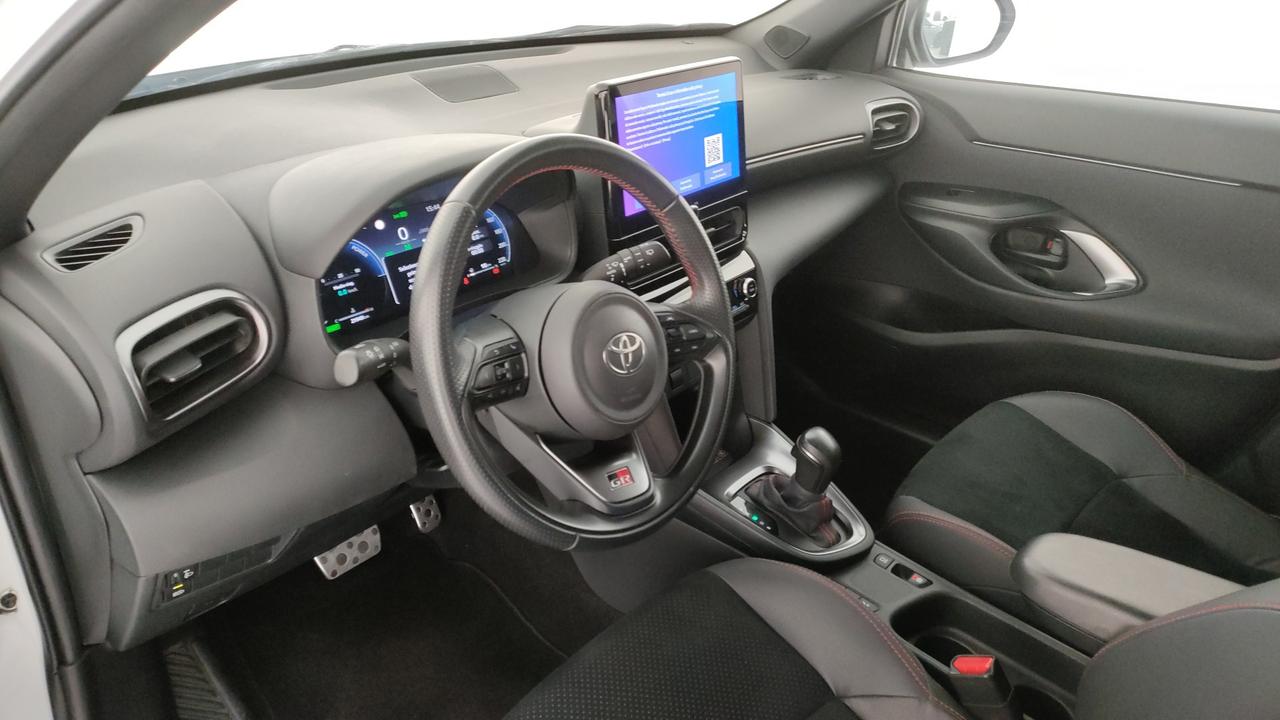 TOYOTA Yaris Cross 1.5h GR Sport fwd 130cv e-cvt