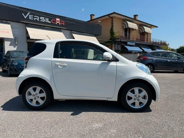 Toyota iQ 1.0 Multidrive