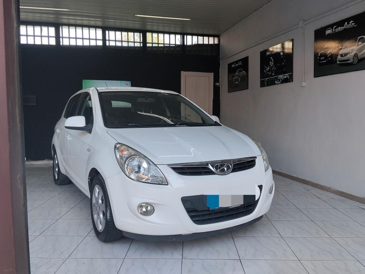 Hyundai i20 1.2 benzina 2010 CON GARANZIA