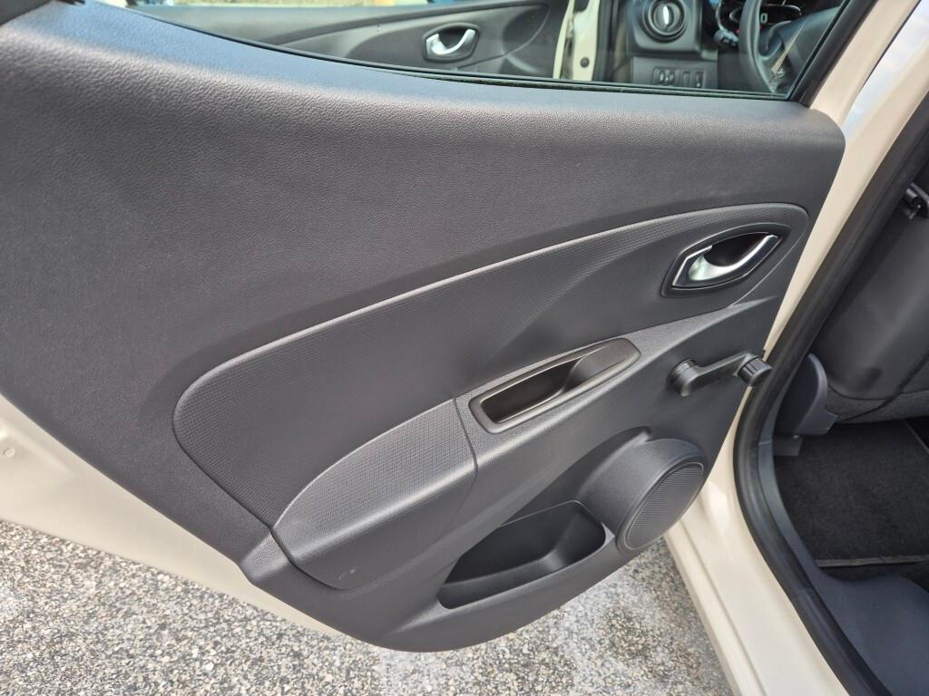 Renault Clio 1.5 dCi 75cv e6 NEOPATENTATI