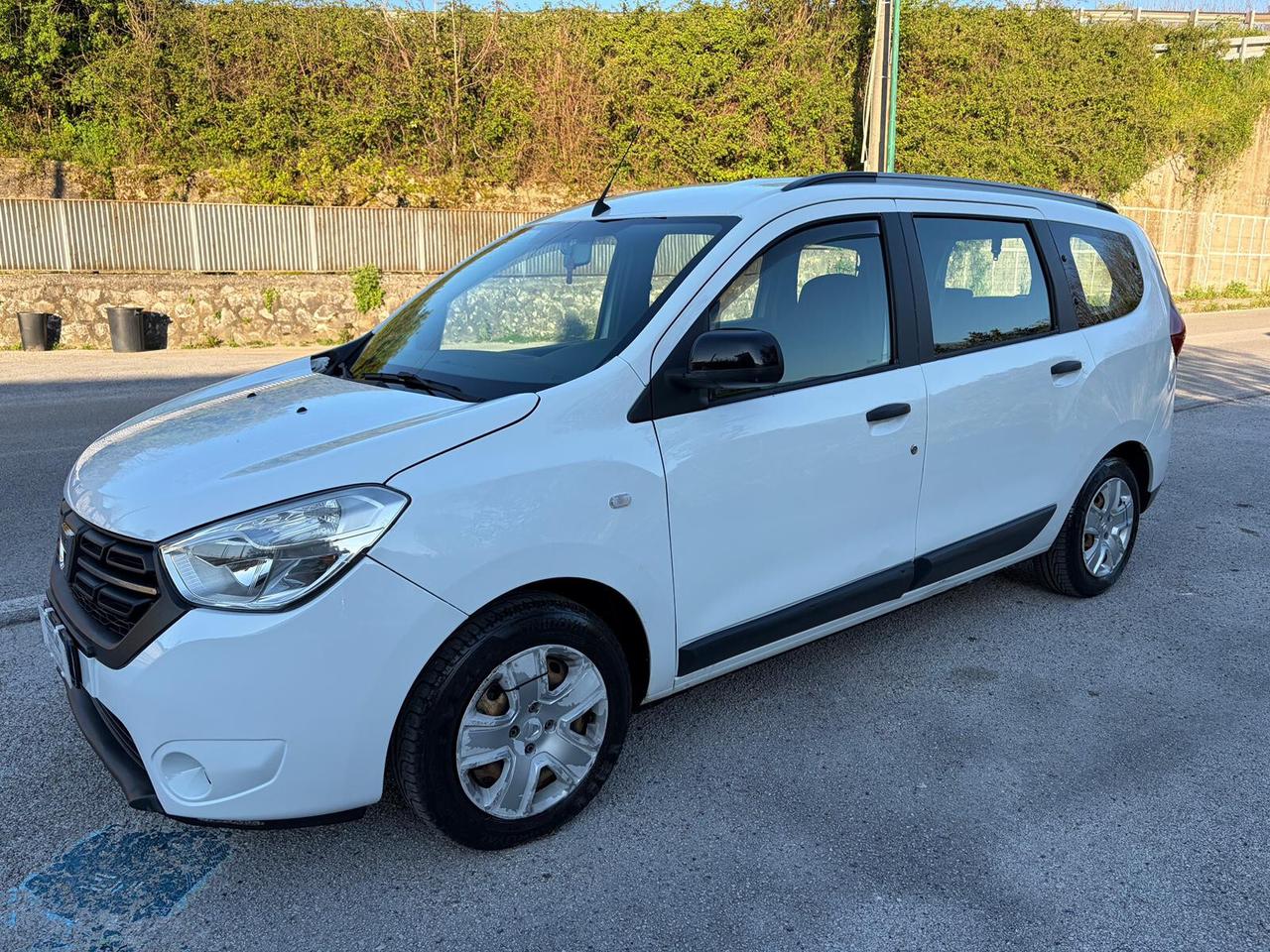 Dacia Lodgy 1.5 Blue dCi 115CV 7 posti Comfort