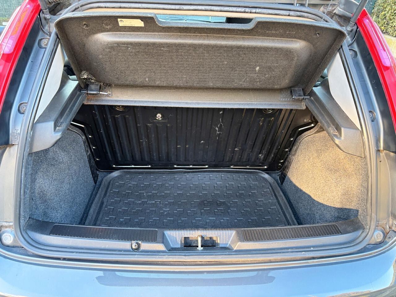 FIAT PUNTO 1.2 BENZ. - UNICO PROPR. - OK NEO PATENTATI