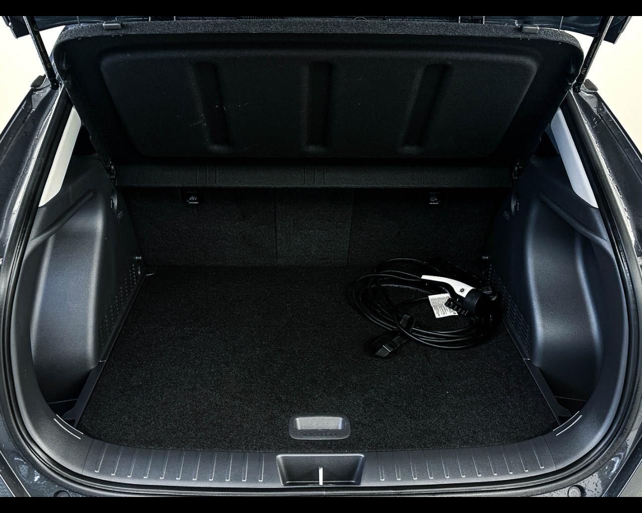 HYUNDAI Kona 2ªs. (2023-->) - Kona EV 64.8 KWh Exclusive