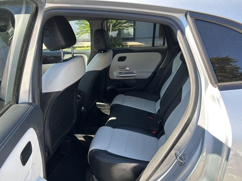 Mercedes-Benz GLA GLA-H247 2020 200 d Premium auto