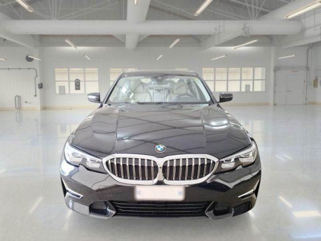 BMW 318 d 48V Luxury