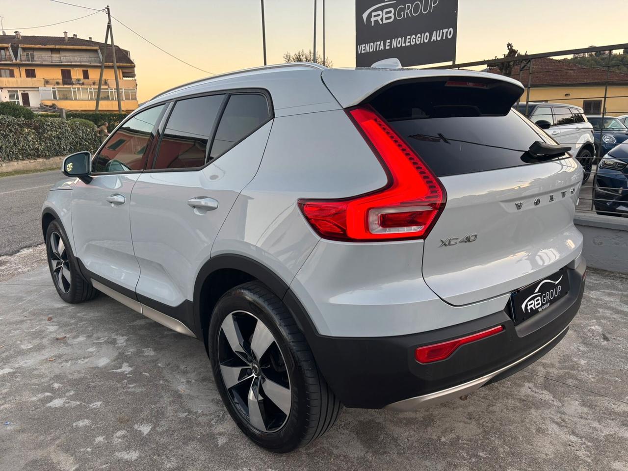 Volvo XC40 D4 AWD Geartronic R-design 2021 TETTO