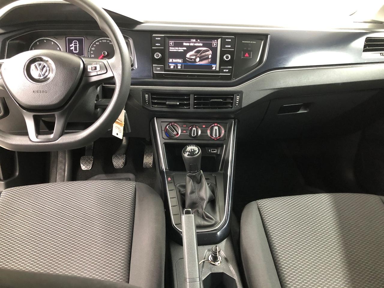 VOLKSWAGEN Polo VI 2017 Polo 5p 1.0 mpi Trendline 65cv