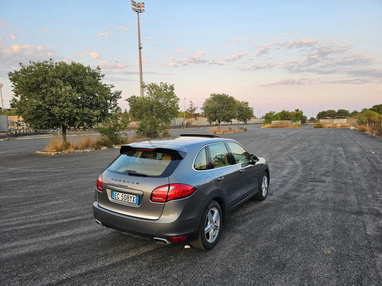 Porsche Cayenne 3.0 Diesel V6 240cv tetto apribile