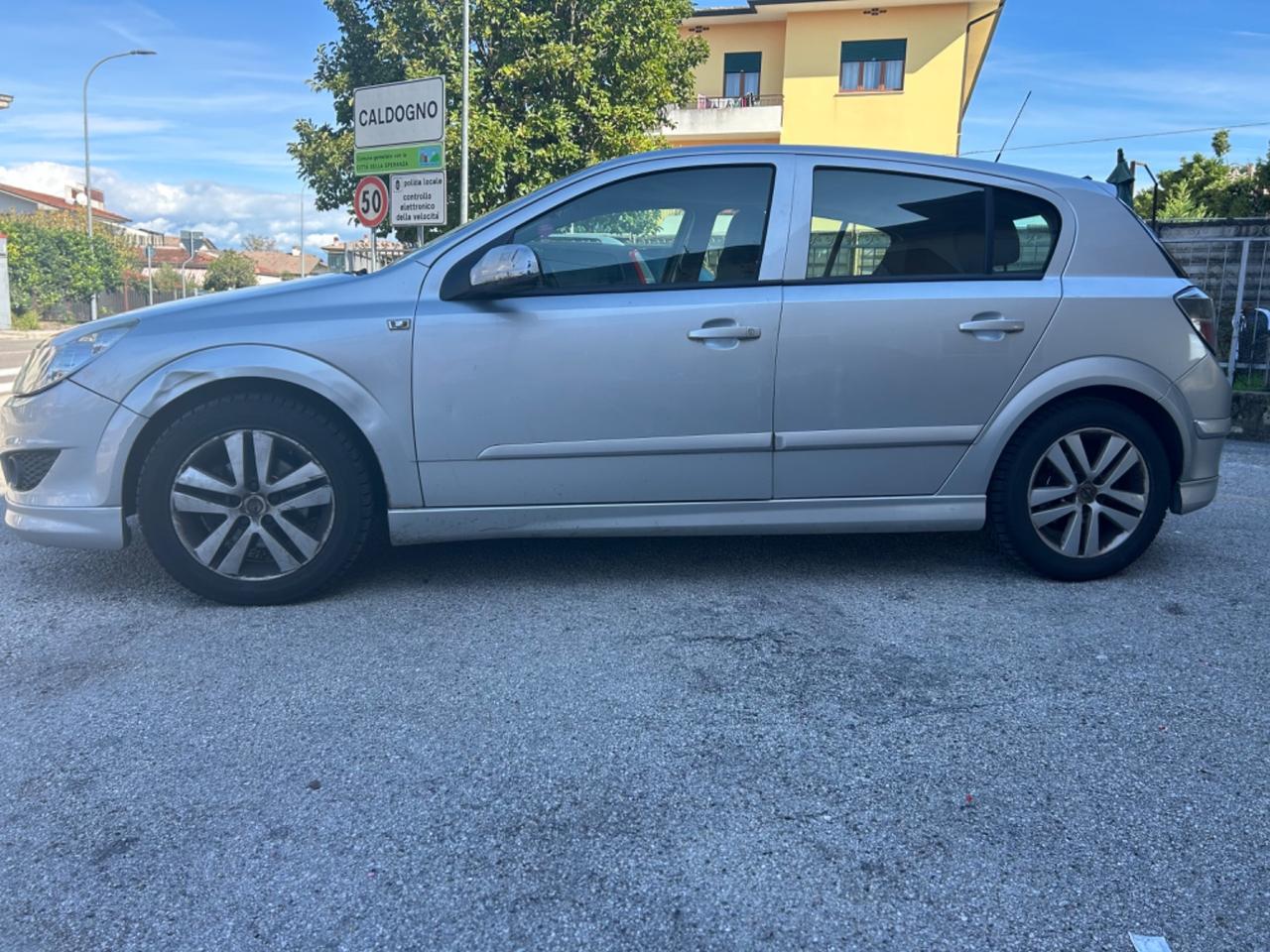 Opel Astra 5 porte Cosmo 1.6 B/GPL 2029