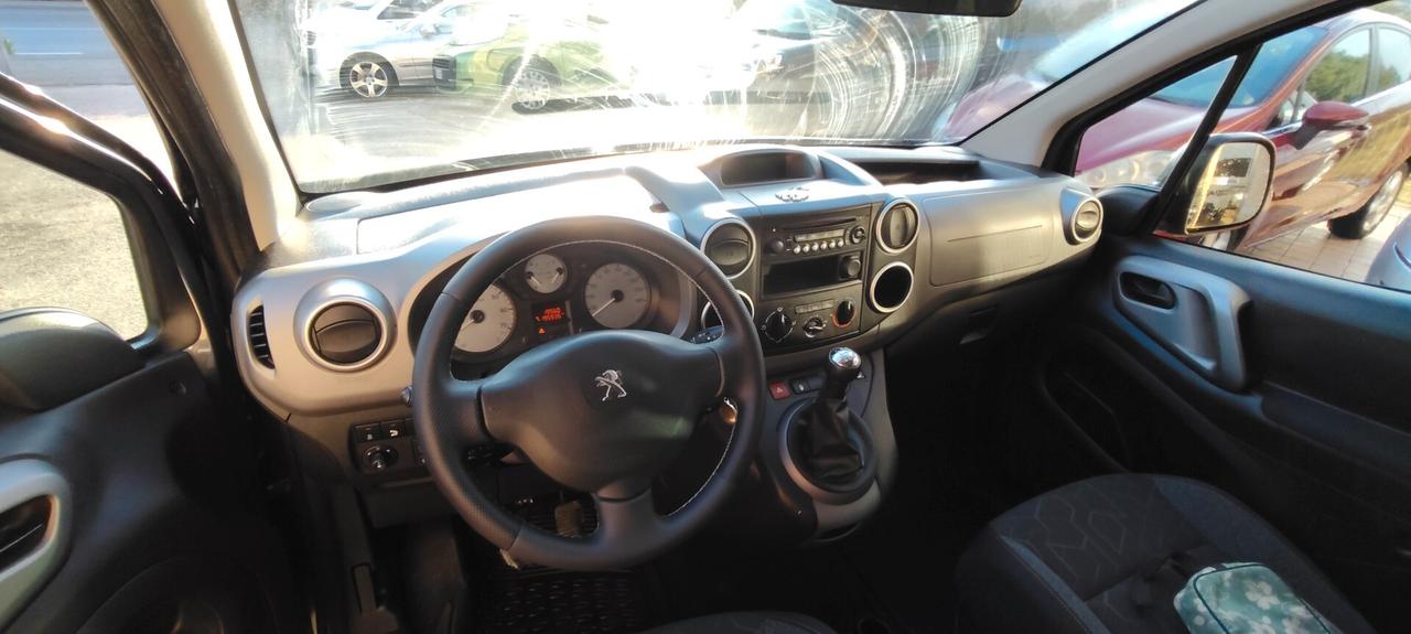 Peugeot Partner Tepee BlueHDi 75 Active