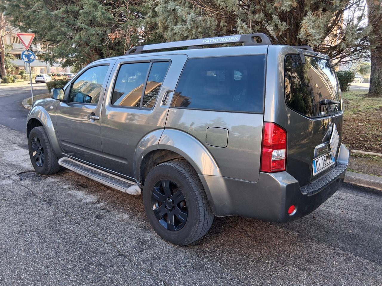 Nissan Pathfinder 2.5 dCi XE Plus