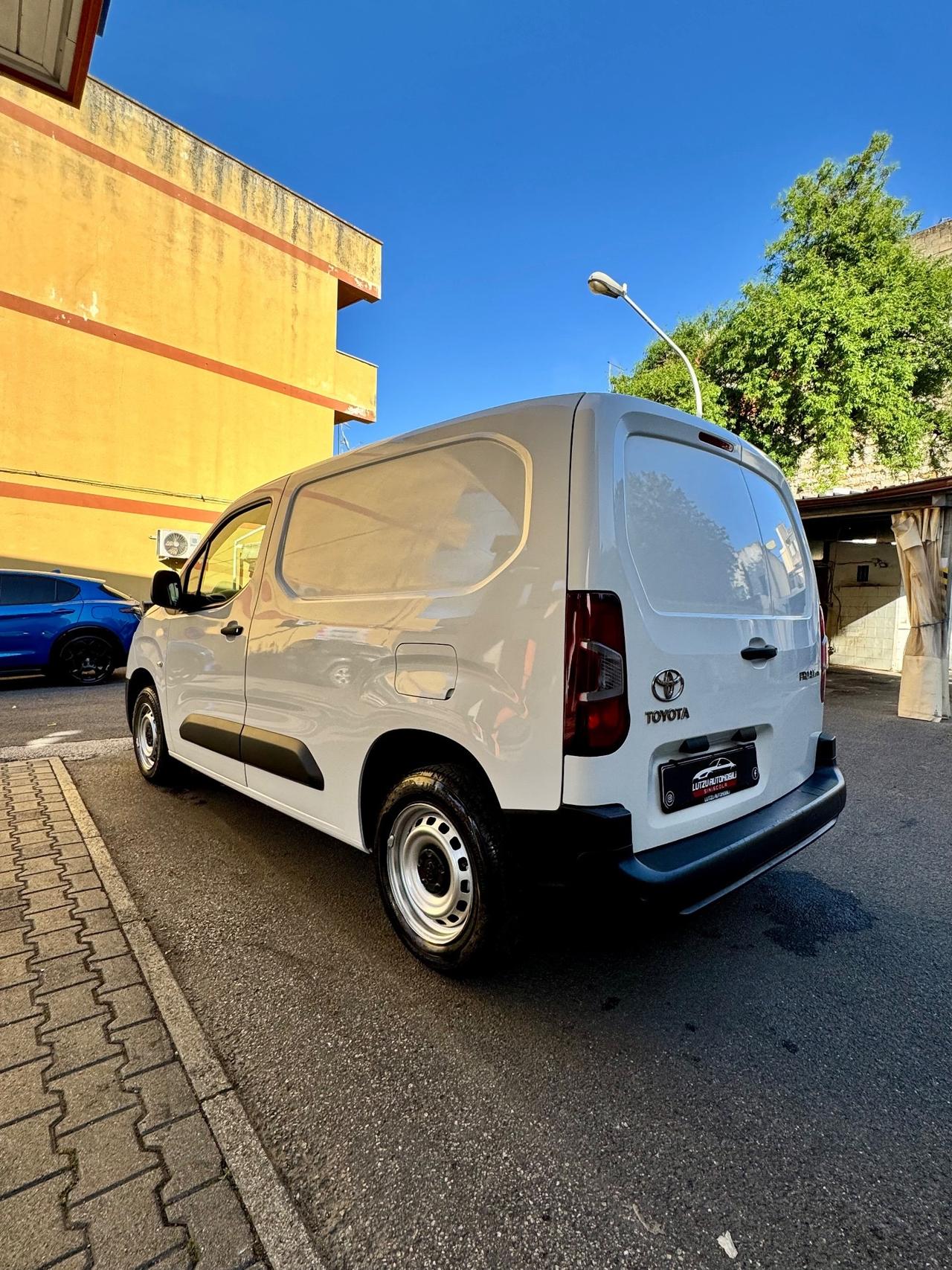 Toyota Proace City 1.5D 100cv L1 D IVA ESPOSTA