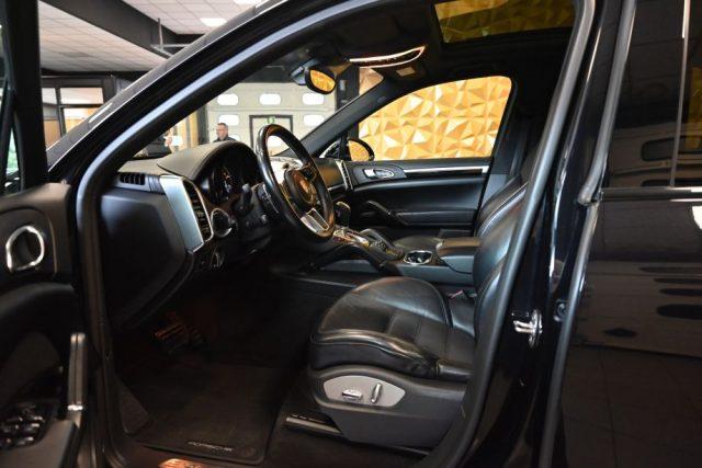 PORSCHE Cayenne 3.0 TDI V6 TIP.TET.21"PASM NAVI CHRONO SED.TURBO