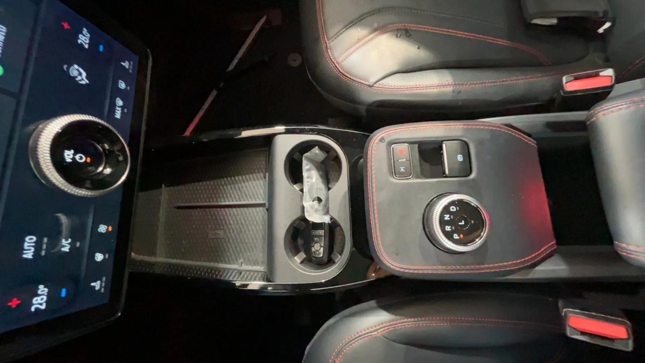 Ford Mustang Extended Range AWD CVT