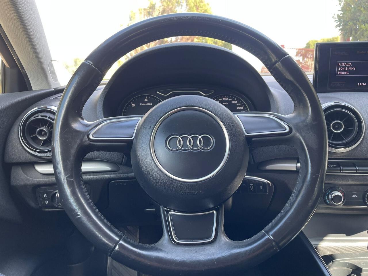 Audi A3 1.6 TDI S tronic Ambition