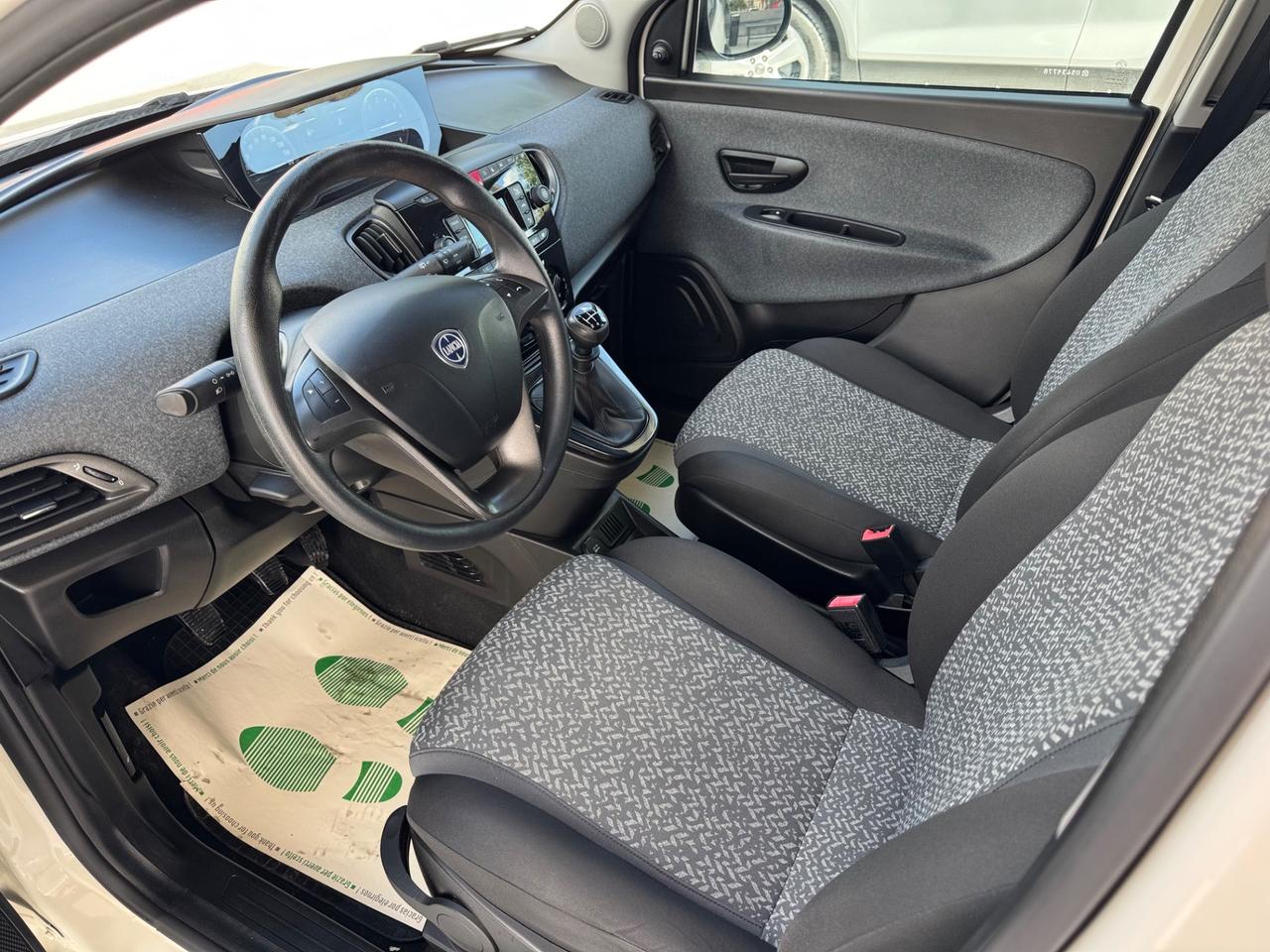 Lancia Ypsilon 1.2 69 CV 5 porte GPL Ecochic Elefantino Blu