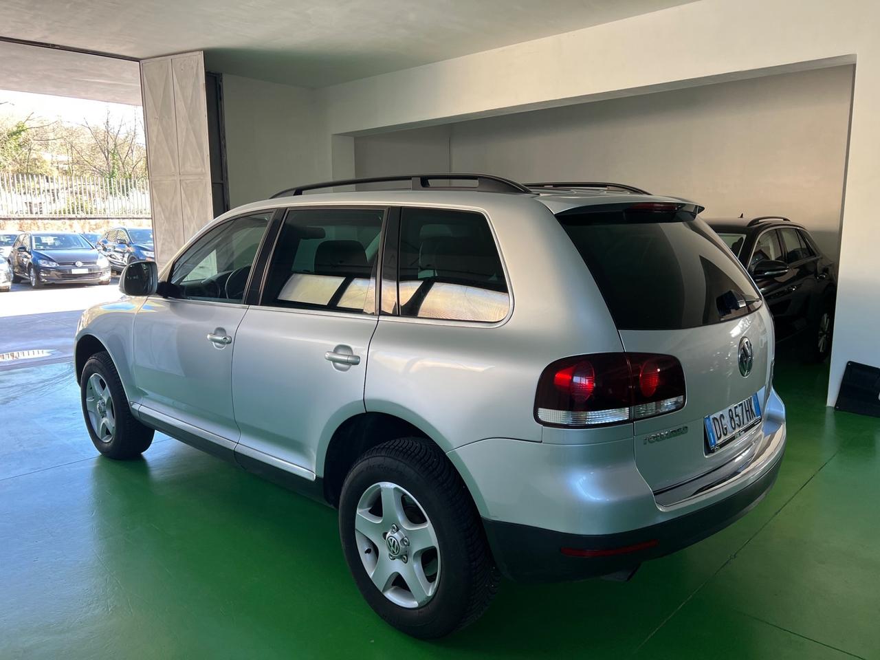 Volkswagen Touareg 2.5 R5 TDI DPF tiptronic