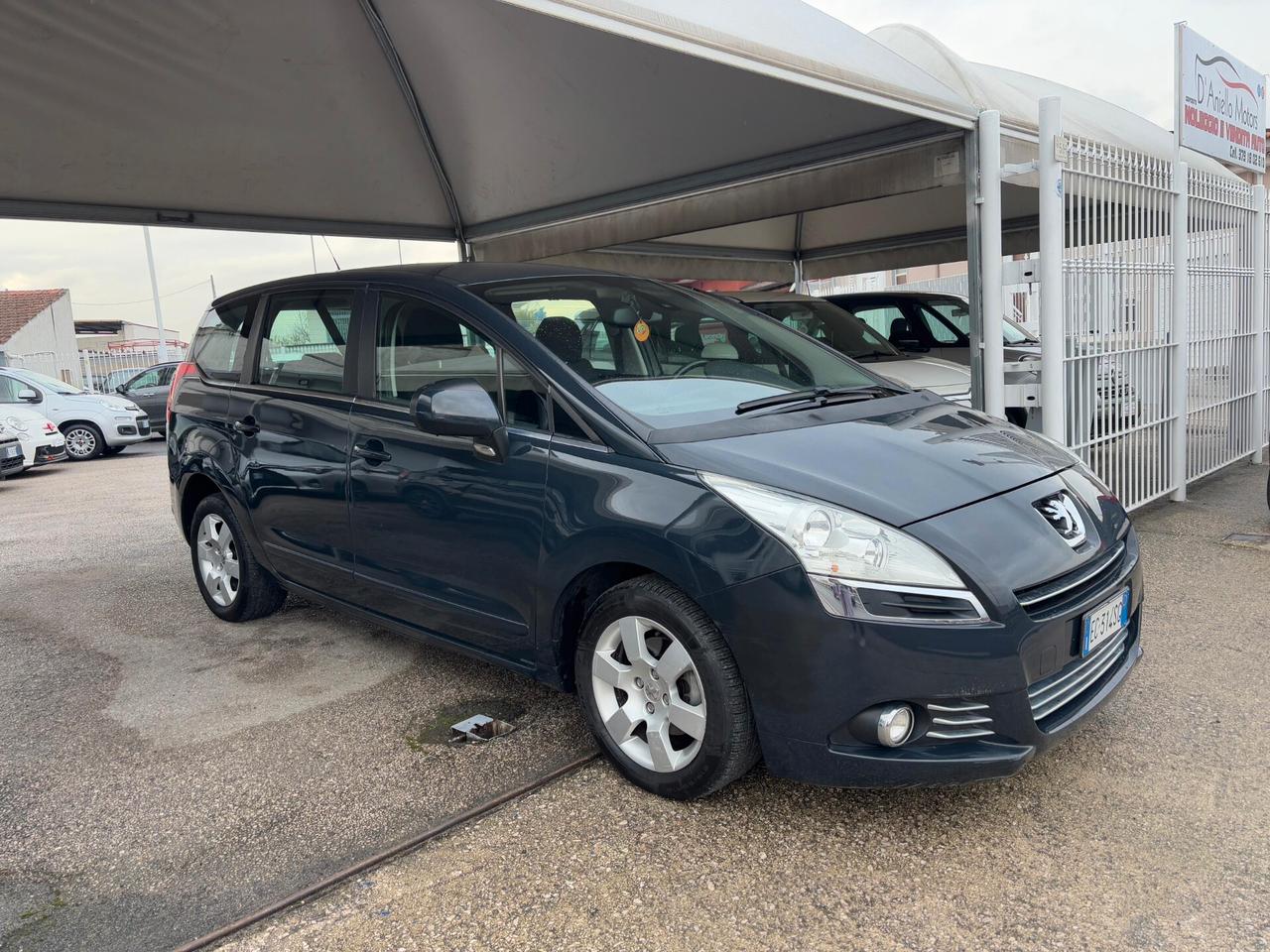 Peugeot 5008 1.6 HDi 112CV Féline