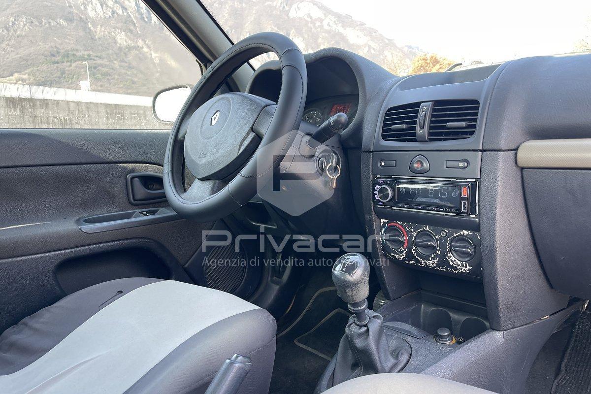 RENAULT Clio 1.2 cat 5 porte Confort Authentique