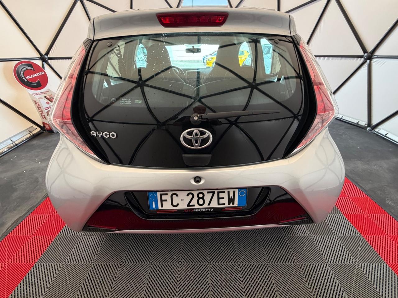 Toyota Aygo 1.0 VVT-i 69 CV 5 porte x-wave