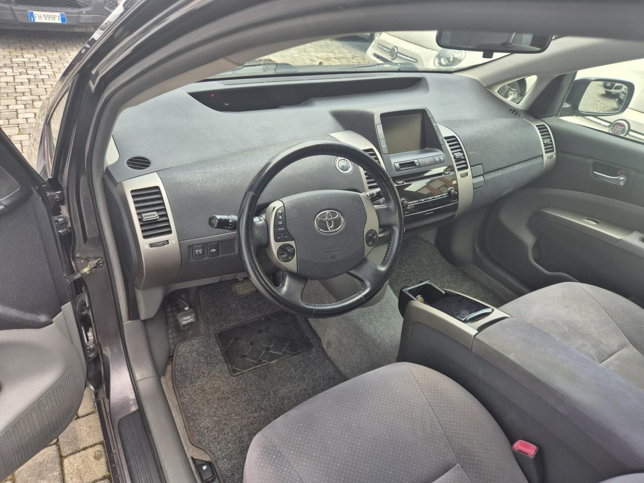 Toyota Prius 1.5i 16V IBRIDA AUTOMATICA 89000KM!!!