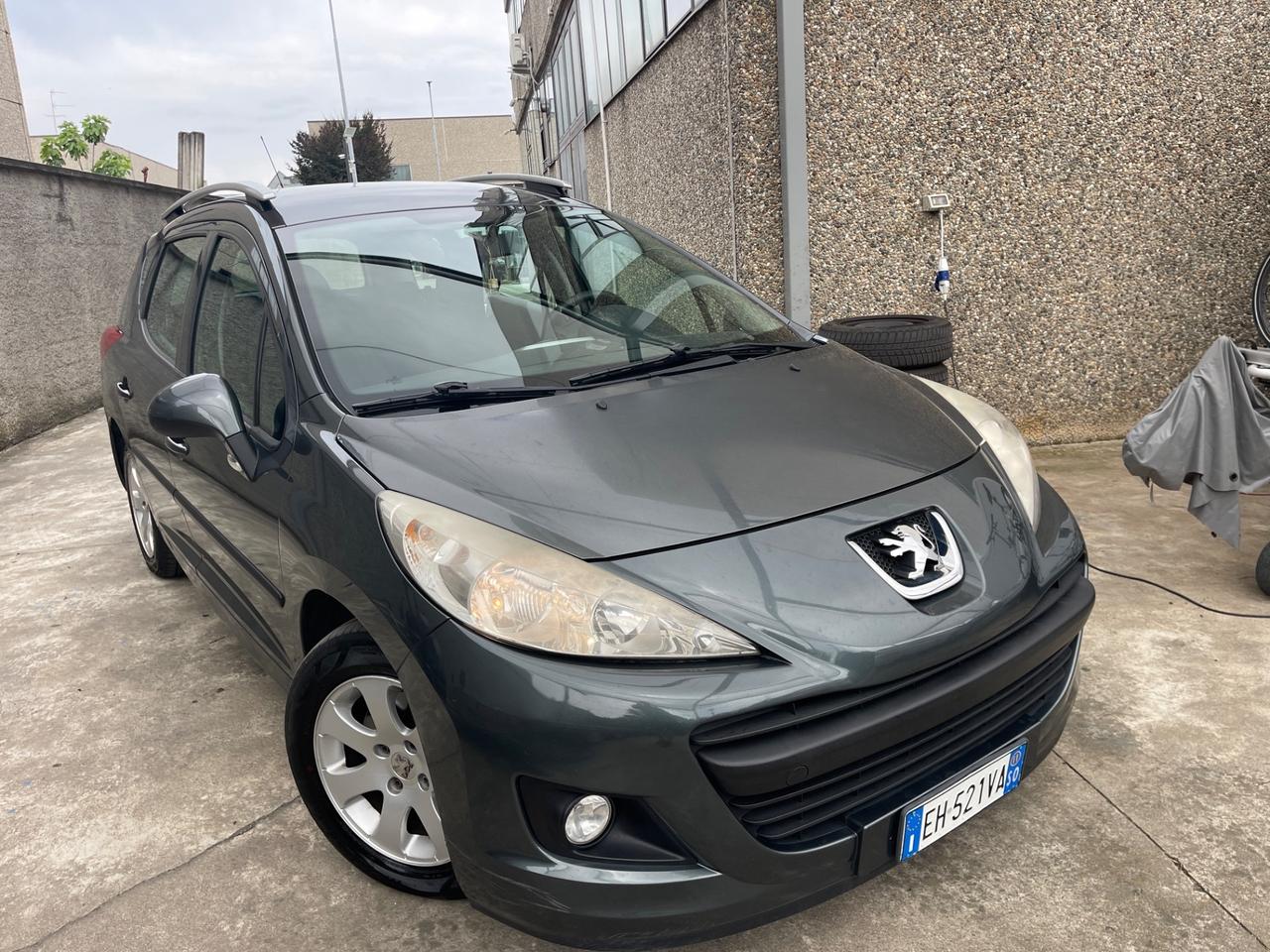 Peugeot 207 1.4 VTi benzina EURO5A 95CV SW NEOPATENTATI