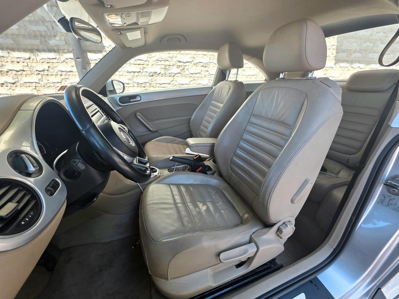 Volkswagen Maggiolino 1.6 TDI DSG Design