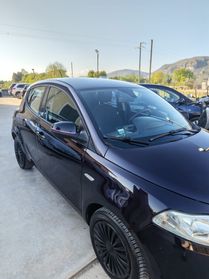 Lancia Ypsilon 1.2 69 CV 5 porte Platinum km 94 mila garantita 12 mesi