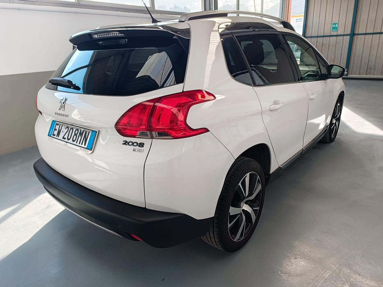 Peugeot 2008 1.6 e-HDi 92 CV Stop&Start Allure